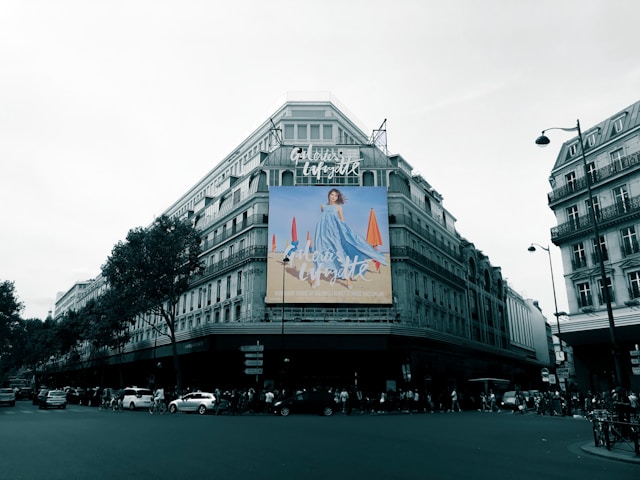 tendances-digitales-2025-paris strategie-digitale-entreprises-paris